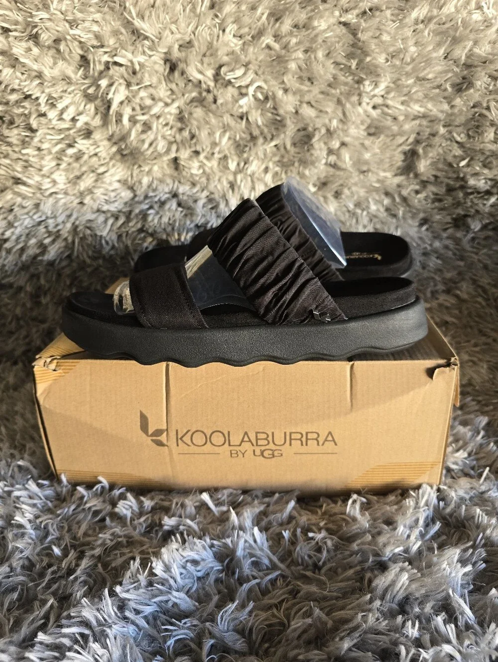 Koolaburra Women's Black W TAYLA Slide Sandals